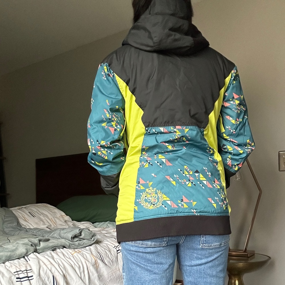 Betty Rides Geometric Ski Jacket - Picture 3 of 9
